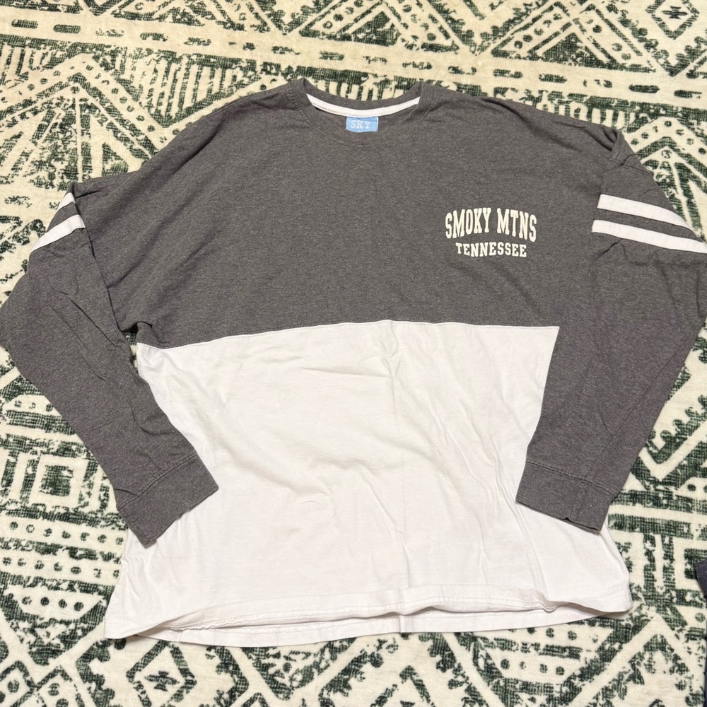 Smoky Mtns Gray and White Women’s Shirt